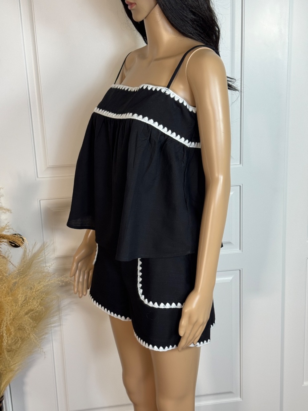 SLEEVELESS TANK TOP WITH ELASTIC WAIST SHORTS CO-ORD SET SIZE MEDIUM - NWOT - Picture 10 of 17